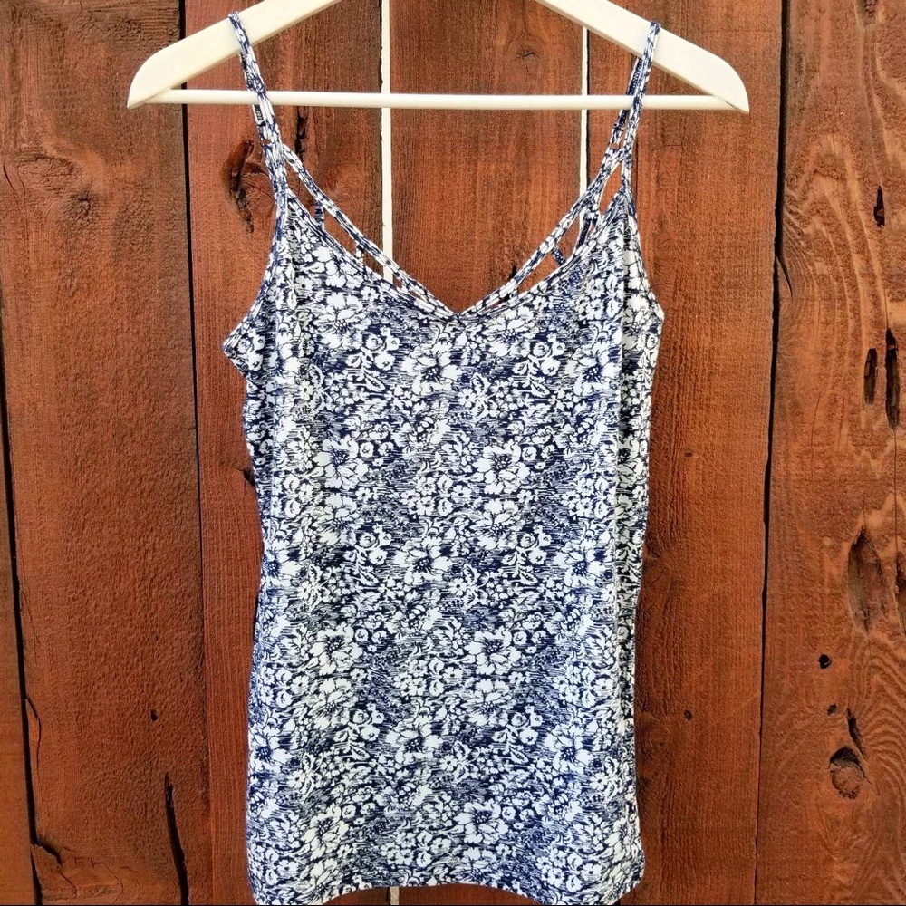 Tropical Print Tank 🌺